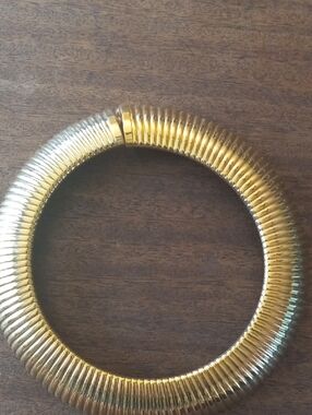 Authentic Joan Rivers Sighned Ribbed Colar 1&1/25 Inch Runway Style Necklace
